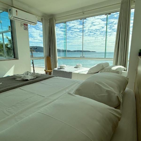 Triplex pé na areia