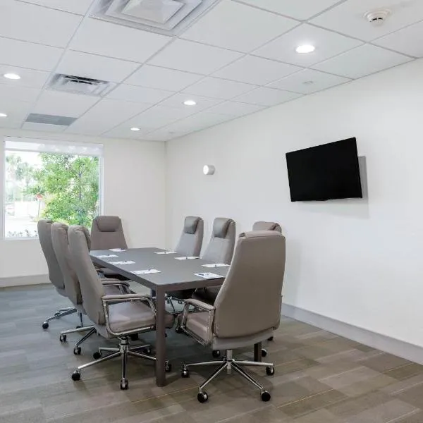 Holiday Inn Express & Suites Boynton Beach West by IHG, khách sạn ở Boynton Beach