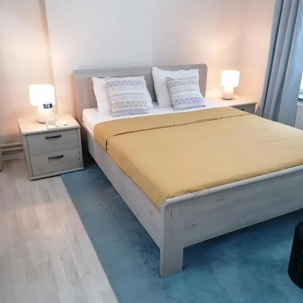 Une chambre chez l'habitant près de l'aéroport de Charleroi, hotel in Charleroi