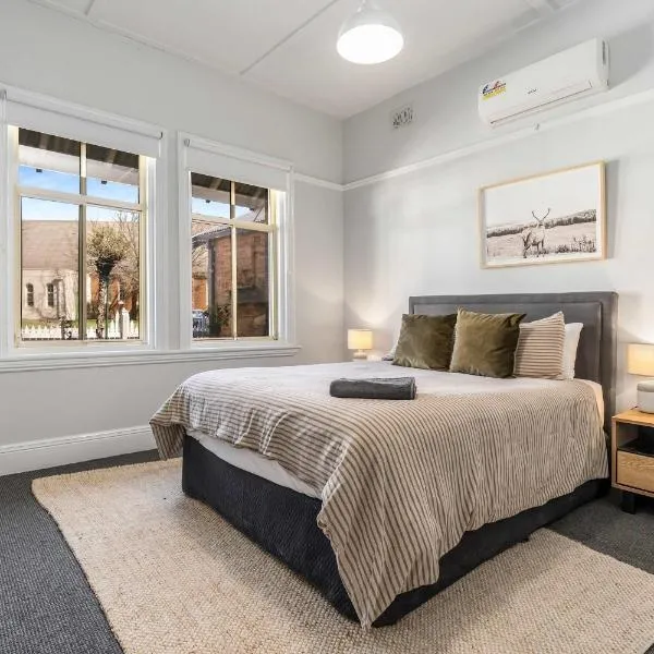 Incredible Location 2 Bed CBD Dream, hotell i Orange