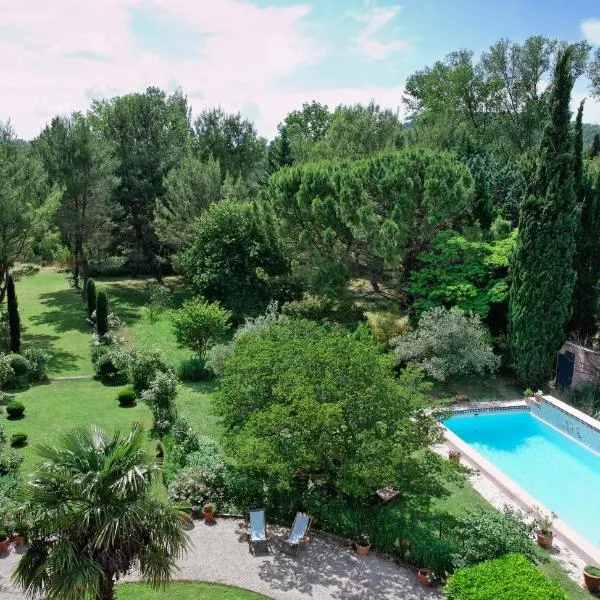 Le Domaine de Saint Veran, hotel u gradu Orgon