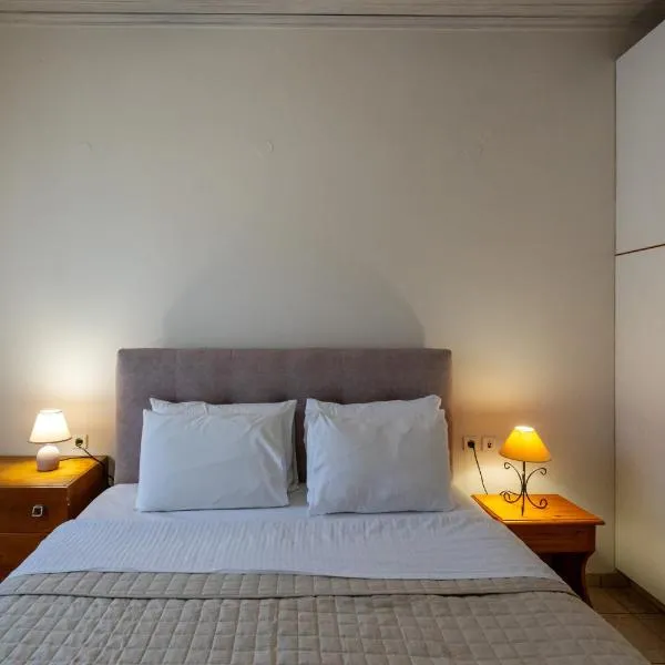 Mythos Suites-Aphrodite apartment, hotel v destinaci Methoni