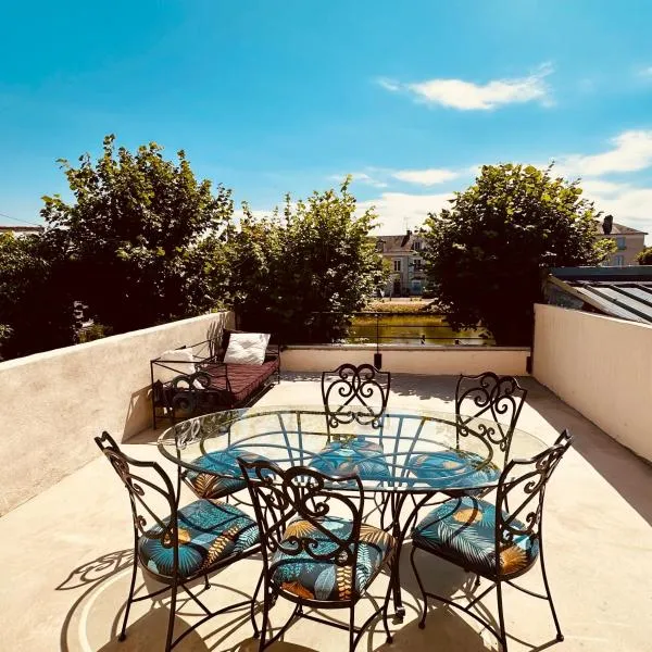 Maison 3 chambres 8 pers proche Zoo de Beauval, hotel in Mennetou-sur-Cher
