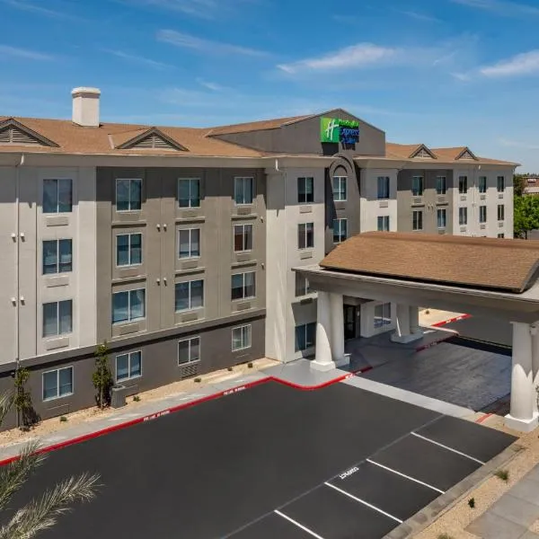 Holiday Inn Express & Suites Fresno River Park Hwy 41 by IHG, hotel en Fresno