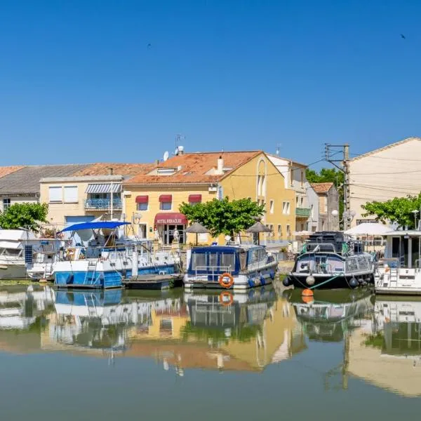 Logis Heraclee, hotel v destinaci Saint-Gilles