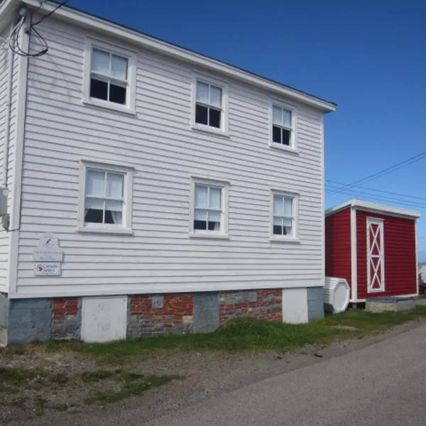 The Old Salt Box Co. - Mary's Place, хотел в Herring Neck