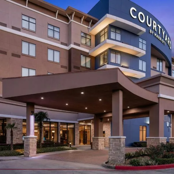 Courtyard By Marriott Houston Kingwood, hotel v destinaci Kingwood