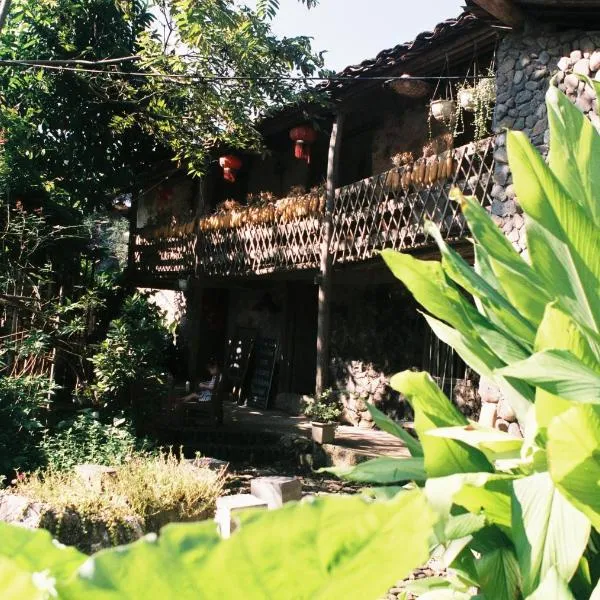 May Linh Homestay Ban Gioc Waterfall - Cao Bang, hotel v destinaci Dam Thuy
