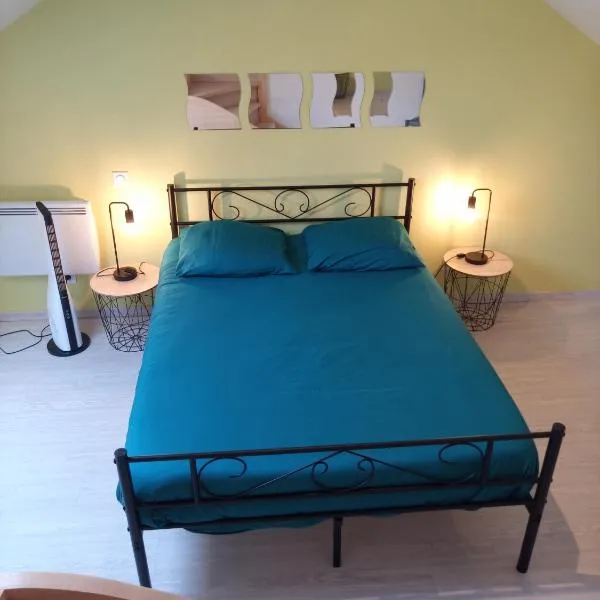 très grand appartement de 90 m2 avec trois ventilateurs, jusqu'à 6 personnes, hotel a Thyez