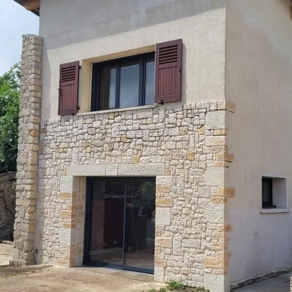 Gites dans les remparts à Dun sur Meuse, hotel v destinaci Dun-sur-Meuse