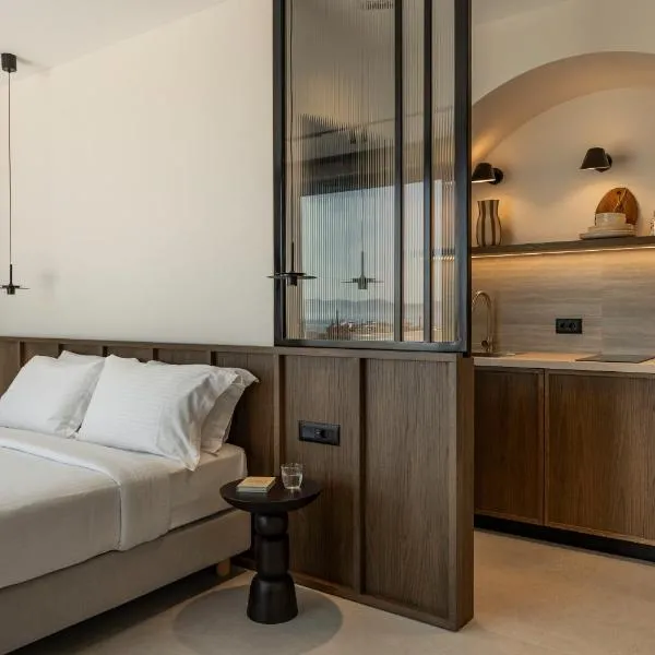 Thelèsi Apartments, 100m from the beach, hotel em Stalós