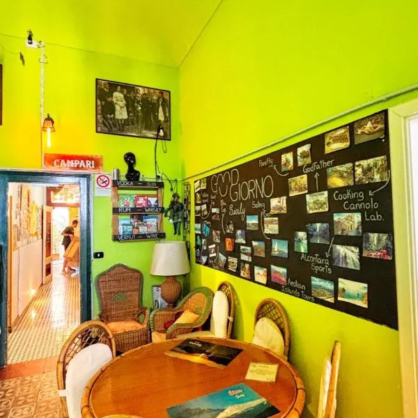Hostel Taormina Homstel, hotel in Taormina