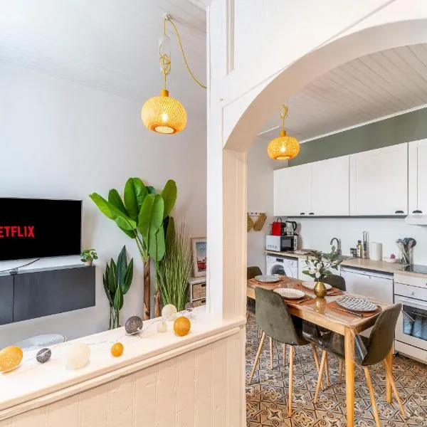 La Maison Jungle - 2 Chambre - Hypercentre - Wifi - Netflix, hotel in Cambrai