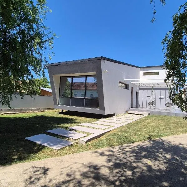 Cireşu에 위치한 호텔 La Maisonette