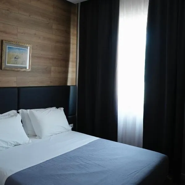 BluePoint Hotel, hotel v destinaci Tepelenë