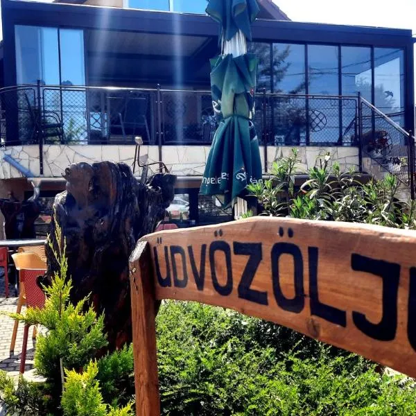 Sarokhaz Panzio, hotel en Vecsés