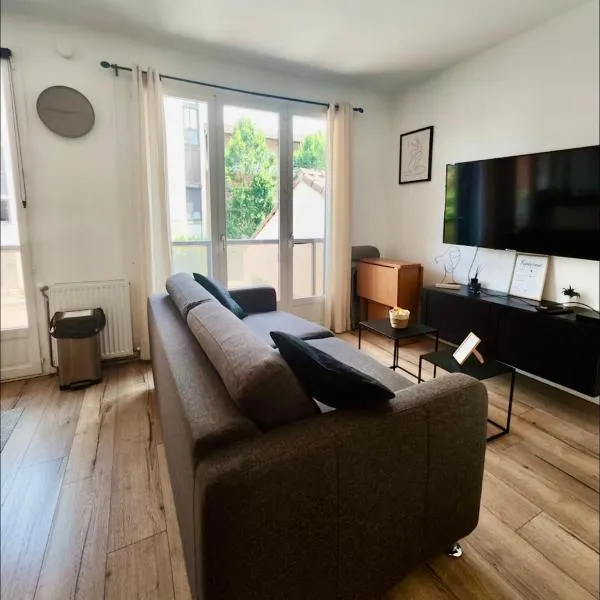 Charmant appartement avec Parking et Métro, hotel v destinaci Toulouse
