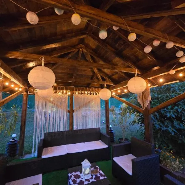 Vikendica Fruškogorski kutak - Fruška Gora, хотел в Čerević