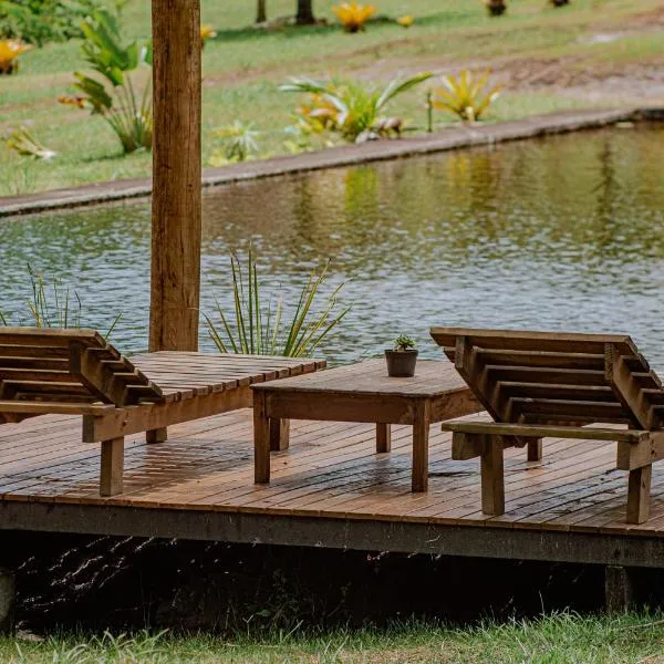 Águas de Maria Refúgio com Nascente e Lago Exclusivo- no centro de Serra Grande, hotel in Uruçuca