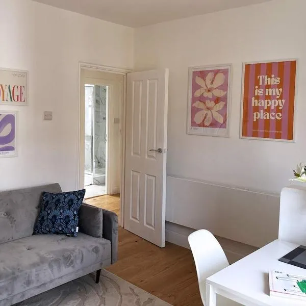 One bed flat in Clapham Juction, hotel in London