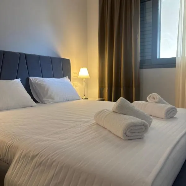 Eleon studios, hotel in Qeparo