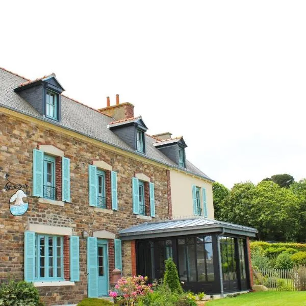 Chambres d'hôtes face à Bréhat, Maison des îles, hotel in Ploubazlanec