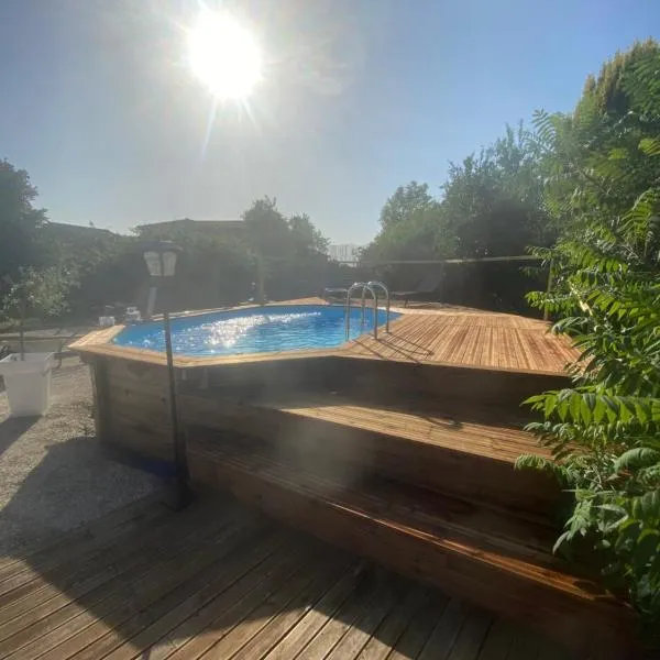 Au plaisir du lac, hotel v destinaci Sainte-Marie-du-Lac-Nuisement 