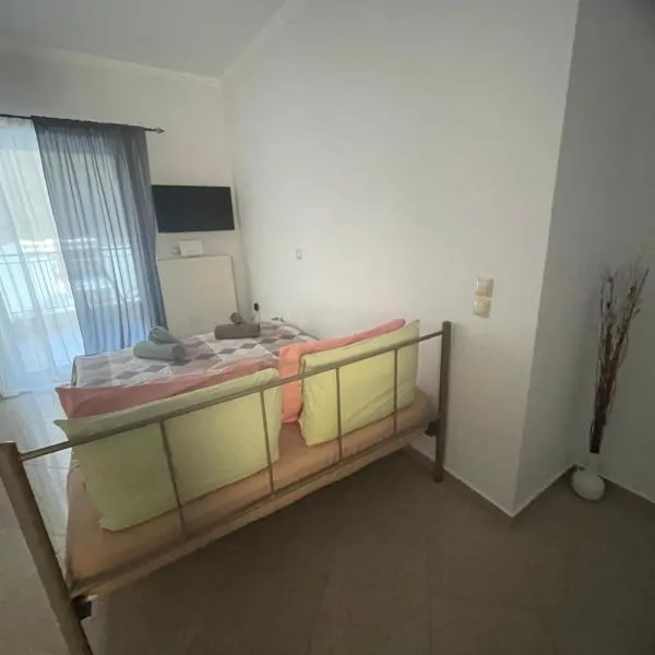 Diamond Στούντιο 1 ου ορόφου διαμπερές, hotel in Chalkida