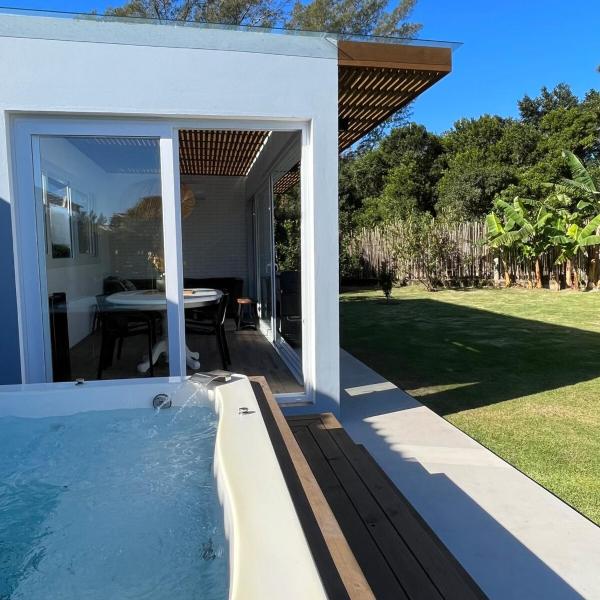 Casa completa a 100m do mar