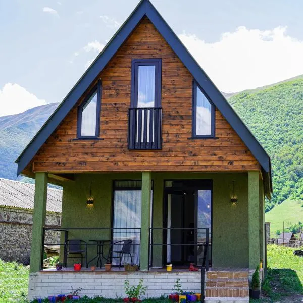 Tuta Area Cottage, hotel v destinaci Stepancminda