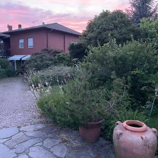 B&B Villa Giardini Susanna، فندق في Gattico