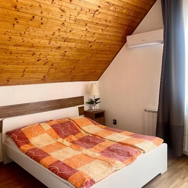 Balatonföldvar Centrum Apartmanok 2, hotel a Balatonföldvár