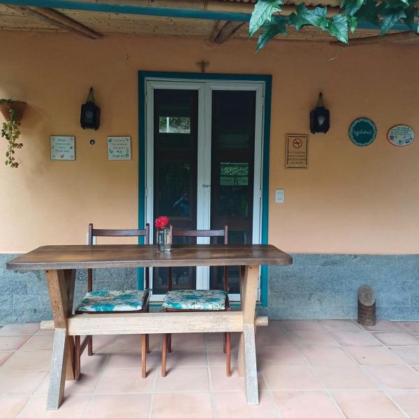 Casa das flores - Paraiso no Vale das Videiras, com natureza, canto dos pássaros e perto do centrinho - Foto 4