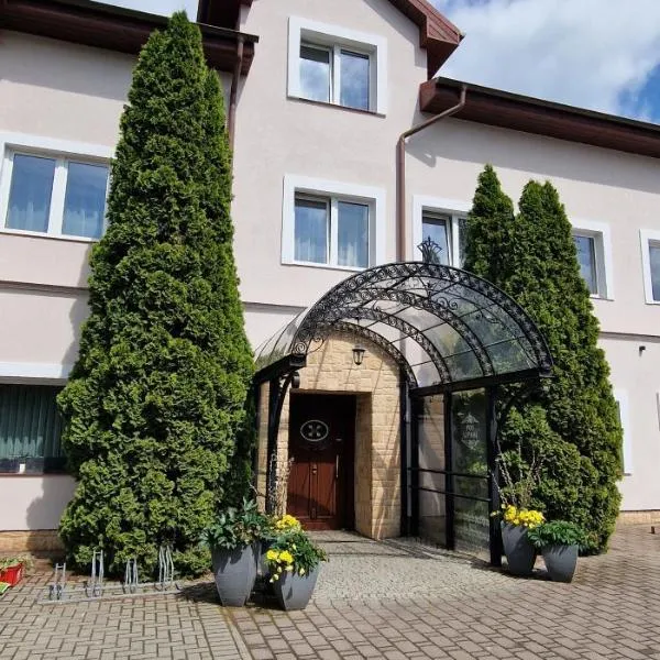 Pod Lipami, hotel in Bystra