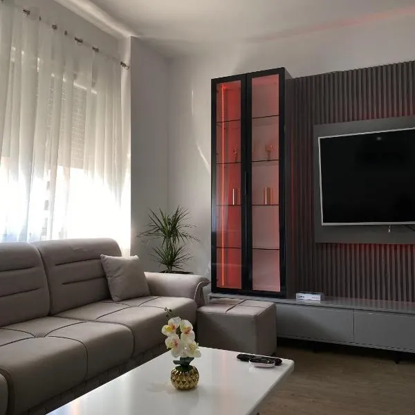 Mme apartment, hotel in Kamëz