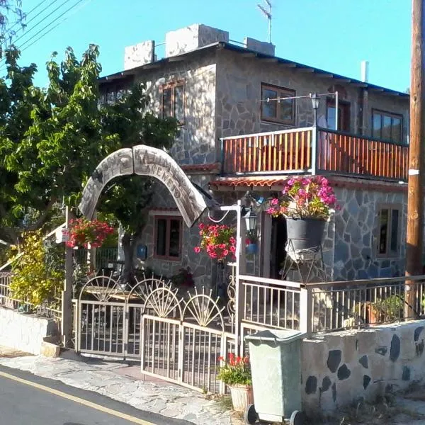 Miltos Apartment, hotel v mestu Argaka