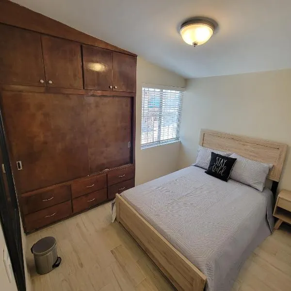 Punta Playa 2 bedroom house, hotel en Ensenada