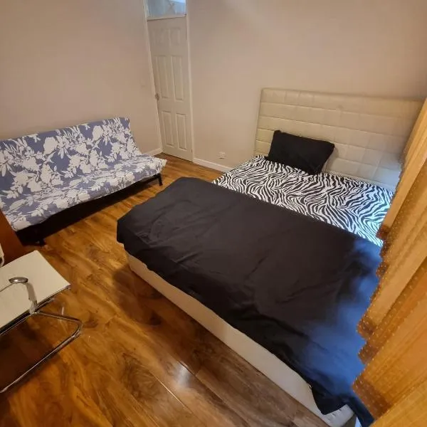 Brummies stay, hotel in Penns Station