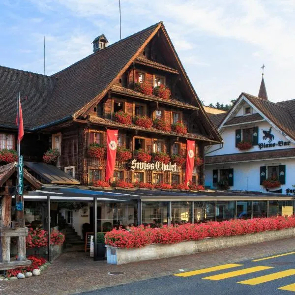 Swiss-Chalet Merlischachen - Historik Chalet-Hotel Lodge, hotel v destinaci Küssnacht