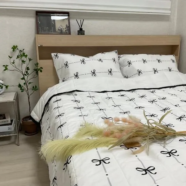 Station House Daechi, hotel in Seoul