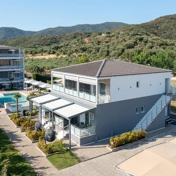 Astra Sarti Luxury Suites, hotel in Sarti