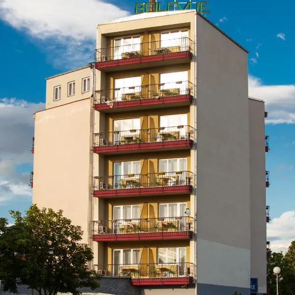 Hotel Bellevue: Petrovec şehrinde bir otel