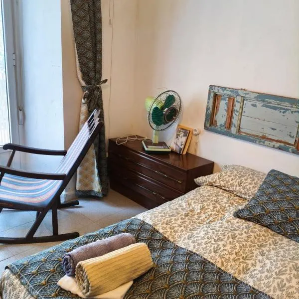 Casa Rural Violeta en Atalbéitar Alpujarra, hotel in Atalbéitar