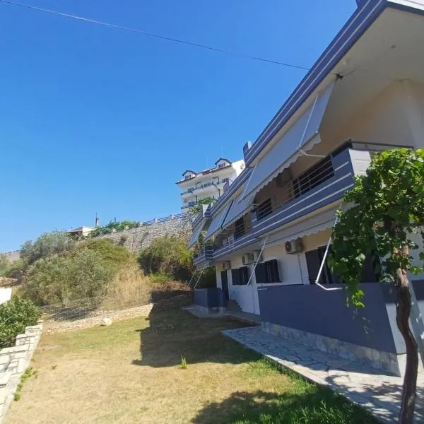 Fotis apartments, hotel in Qeparo