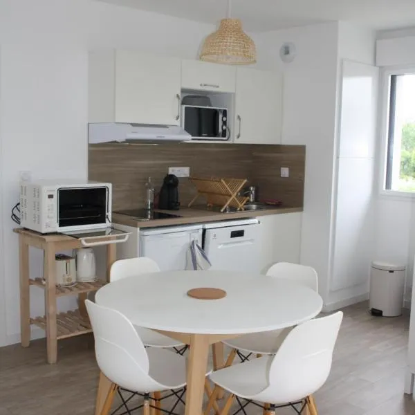 La baie du rêveur - Bella Vista - appartement 1 chambre, hotel in Saint-Coulomb