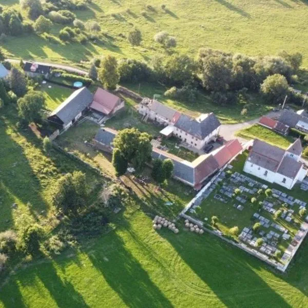 Zemědělská Usedlost Albrechtice, hôtel à Sušice