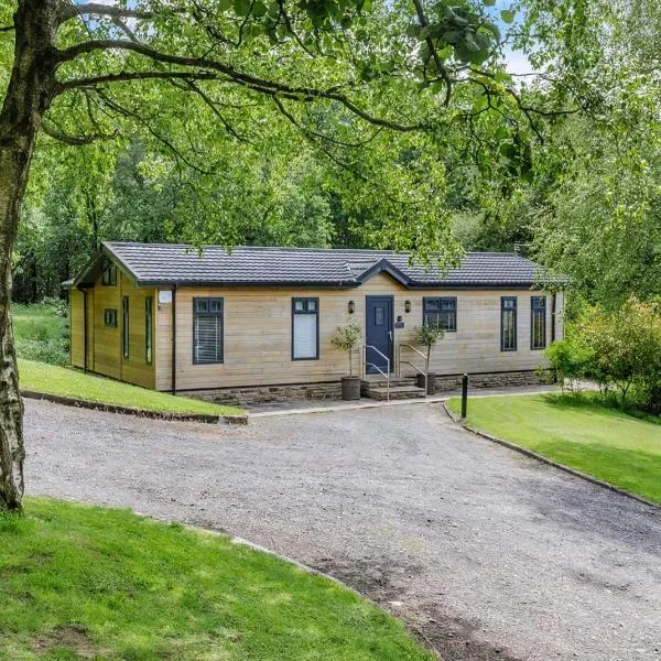 Charlesworth Lodges, hotel in Glossop