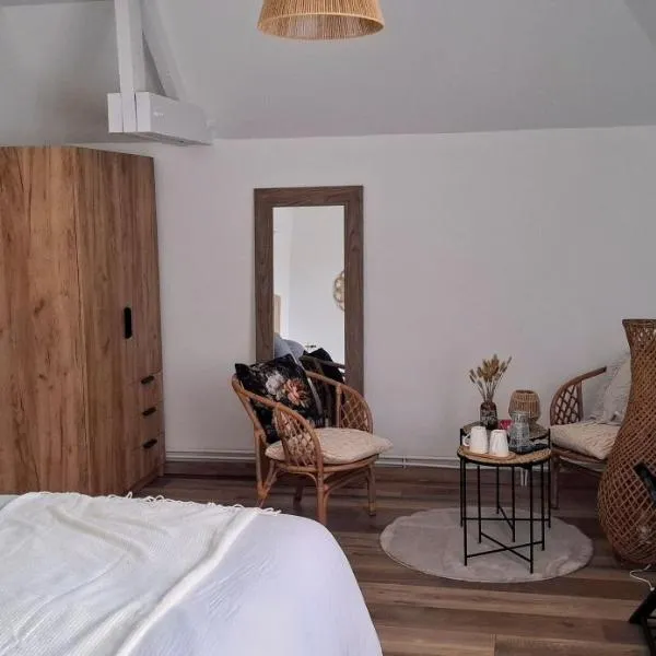 Les Escales de Marion, hotel in Le Val-Saint-Père