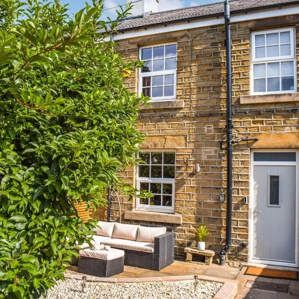 Yorkshire Cottage, hotel in Clayton West
