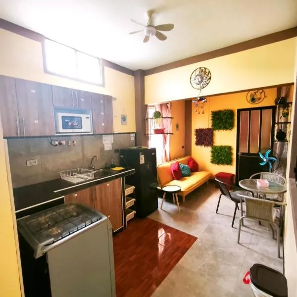 Departamento Moderno y Acogedor con aire acondicionado: Tumbes şehrinde bir otel
